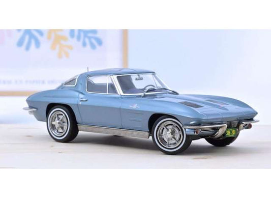 1/18 1963 Chevrolet Corvette Sting Ray Light Blue