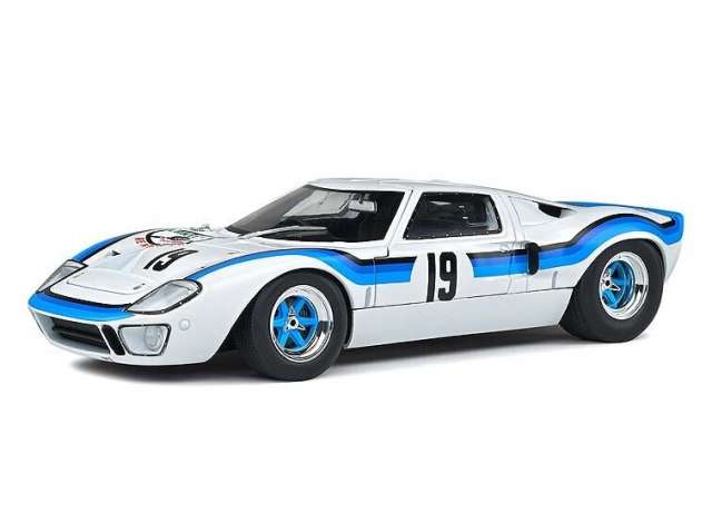 1/18 1973 Ford GT40 Mk1 #19 Angola Championship, white/blue