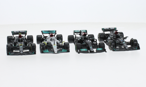 Mercedes 4er Set Mercedes AMG Formula 1 Bburago 1:43