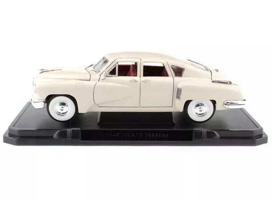 1948 Tucker Torpedo *Road Signature* Cream 1:18 Lucky Diecast